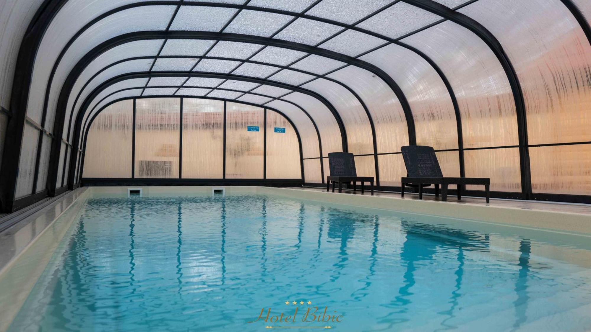 Hotel Bíbic és Tüskevár Étterem és Horgásztó Nyiregyhaza Exterior foto