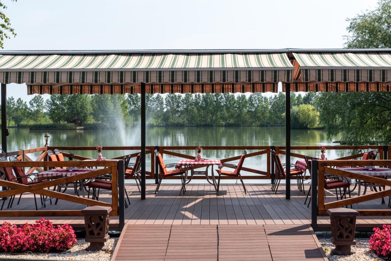 Hotel Bíbic és Tüskevár Étterem és Horgásztó Nyiregyhaza Exterior foto