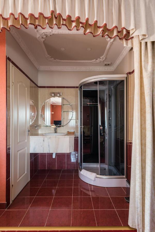 Hotel Bíbic és Tüskevár Étterem és Horgásztó Nyiregyhaza Exterior foto
